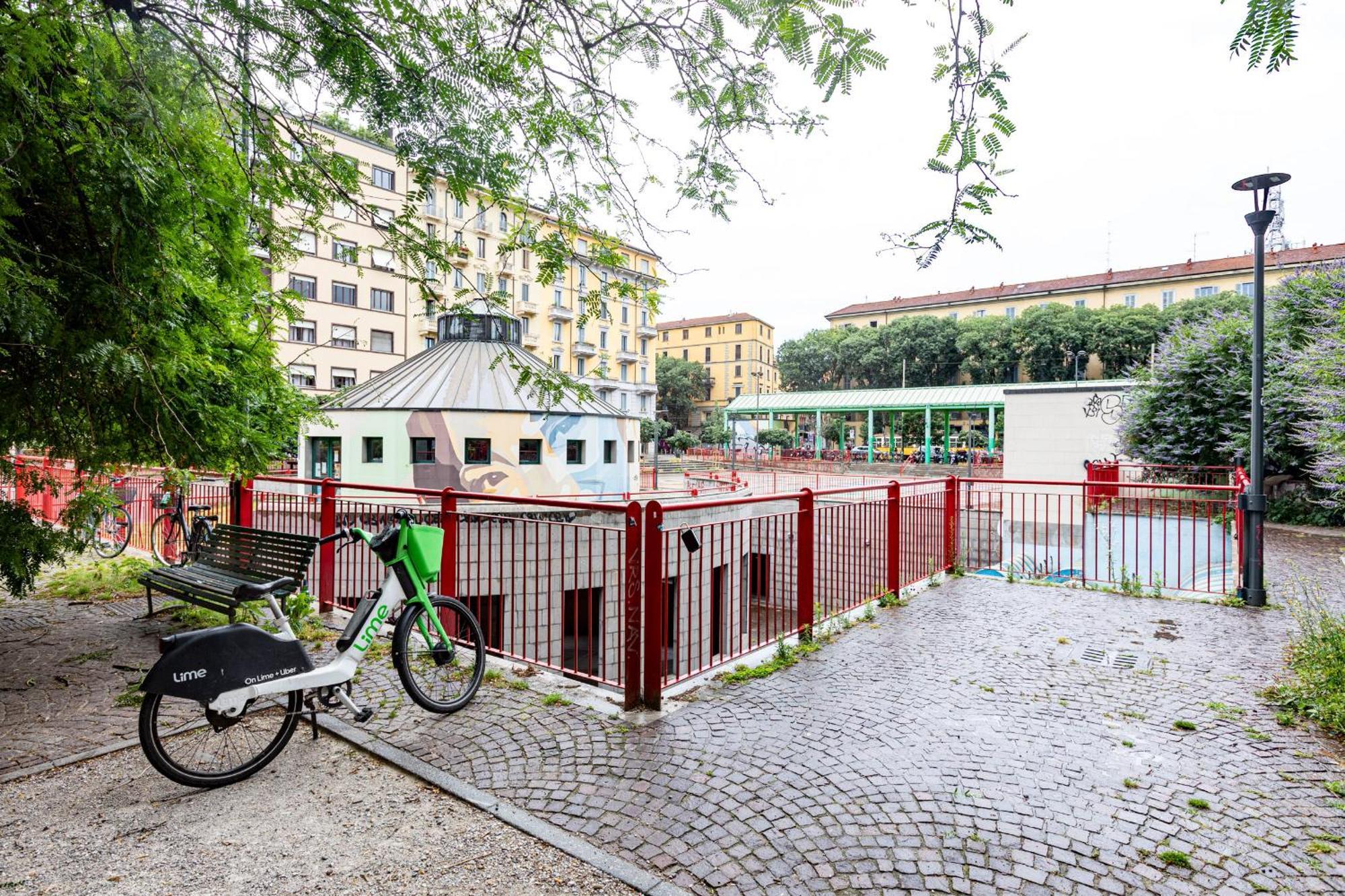 Piazza Gramsci Amazing Apartment With Balcony - Top Collection ميلان المظهر الخارجي الصورة